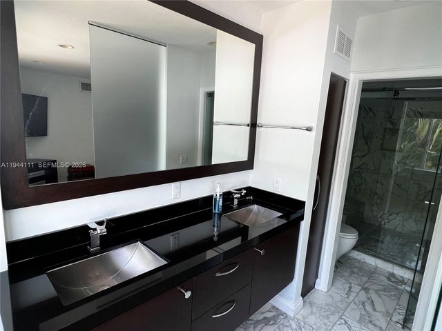 2301 S Miami Ave, Miami, FL 33129