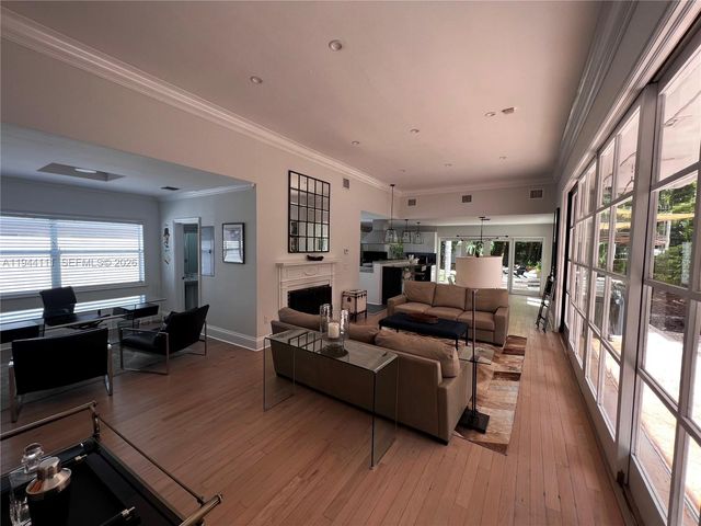 2301 S Miami Ave, Miami, FL 33129