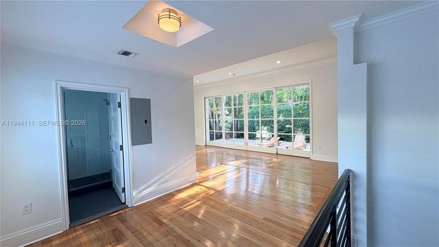 2301 S Miami Ave, Miami, FL 33129