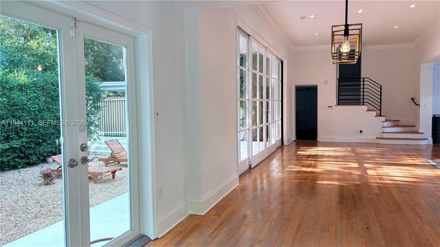 2301 S Miami Ave, Miami, FL 33129