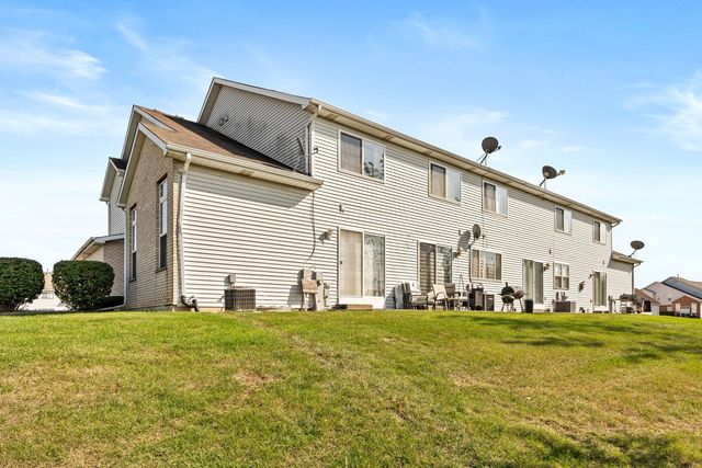 5337 Crosswind Drive, Richton Park, IL 60471