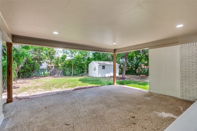5417 Sabelle Lane, Haltom City, TX 76117