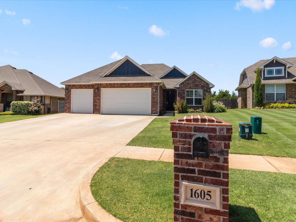1605 Pendleton Place, Moore, OK 73160