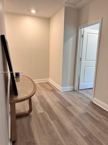 4342 Lago Dr, Pompano Beach, FL 33064