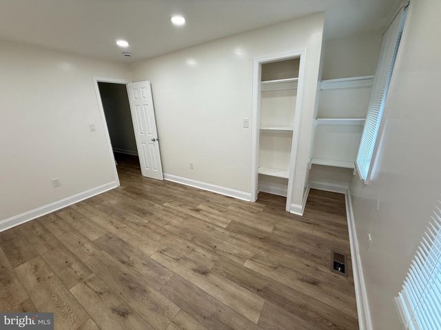 2720 E BIDDLE ST, Baltimore, MD 21213