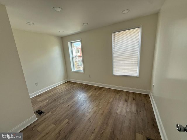 2720 E BIDDLE ST, Baltimore, MD 21213