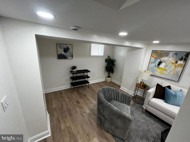 2720 E BIDDLE ST, Baltimore, MD 21213