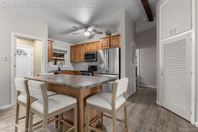 29530 Robert Drive, Livonia, MI 48150