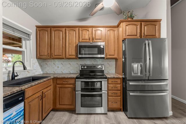 29530 Robert Drive, Livonia, MI 48150