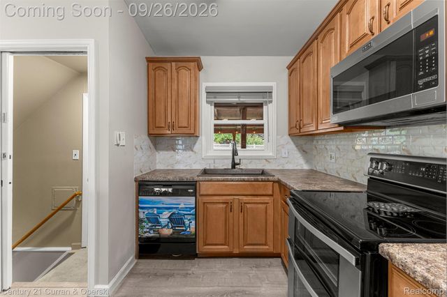 29530 Robert Drive, Livonia, MI 48150