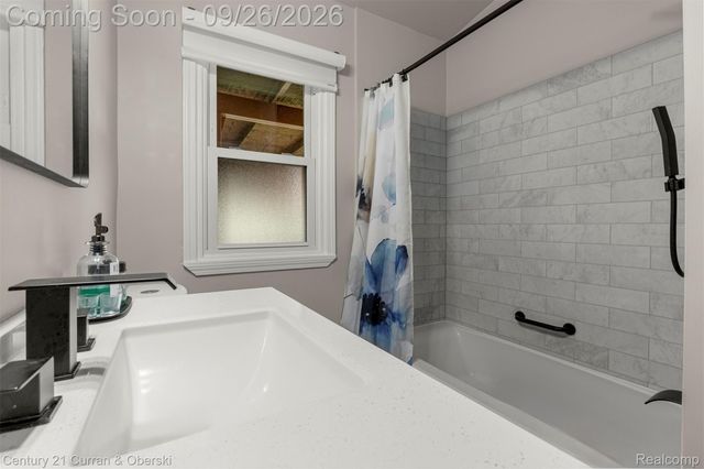 29530 Robert Drive, Livonia, MI 48150