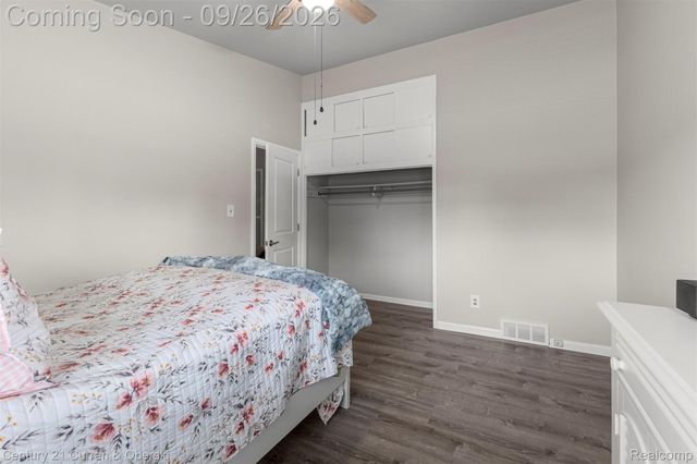 29530 Robert Drive, Livonia, MI 48150