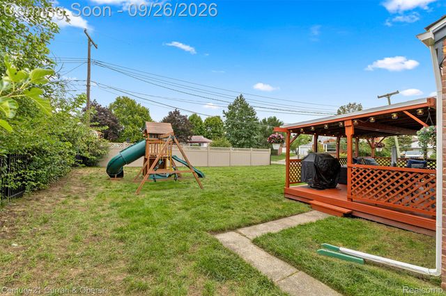 29530 Robert Drive, Livonia, MI 48150