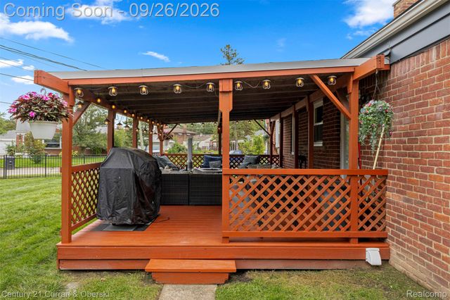 29530 Robert Drive, Livonia, MI 48150