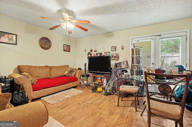 1674 Hunting Creek Drive, Conyers, GA 30013