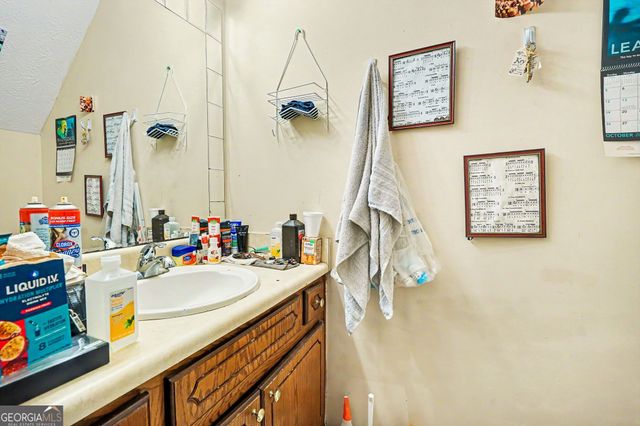 1674 Hunting Creek Drive, Conyers, GA 30013