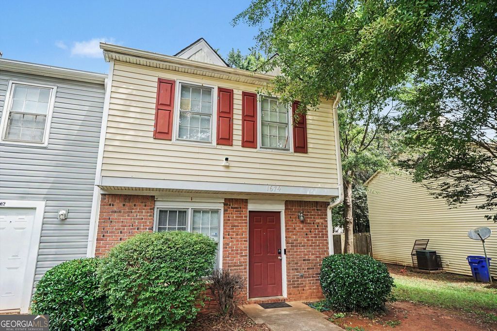 1674 Hunting Creek Drive, Conyers, GA 30013