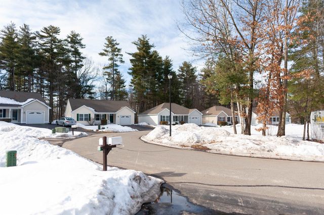 27 Bowes Circle, Hudson, NH 03051