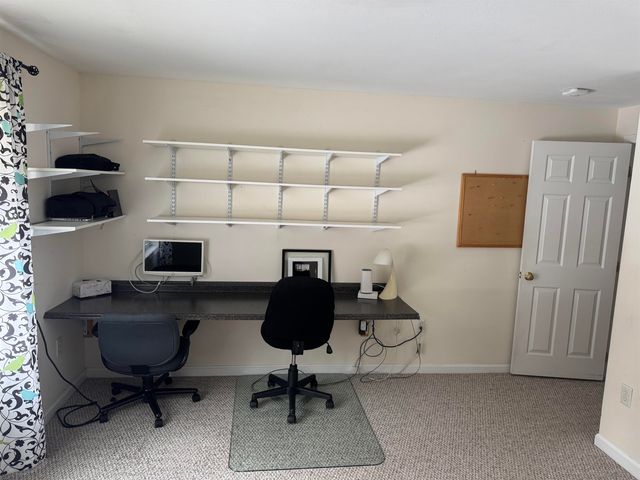 27 Bowes Circle, Hudson, NH 03051