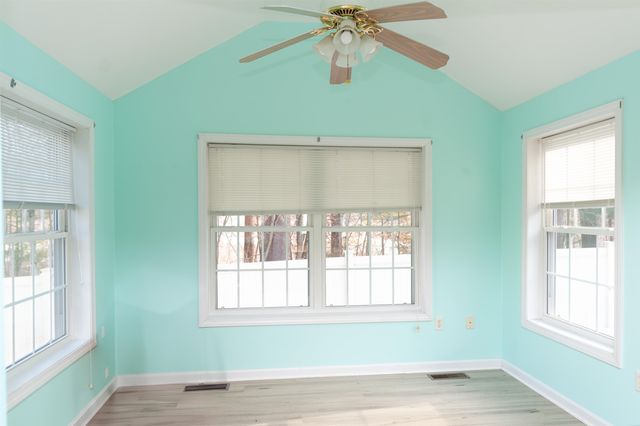 27 Bowes Circle, Hudson, NH 03051