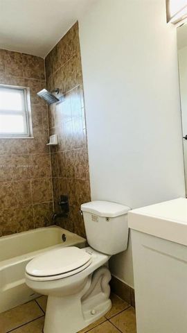 608 SW 16th Ave 3, Fort Lauderdale, FL 33312