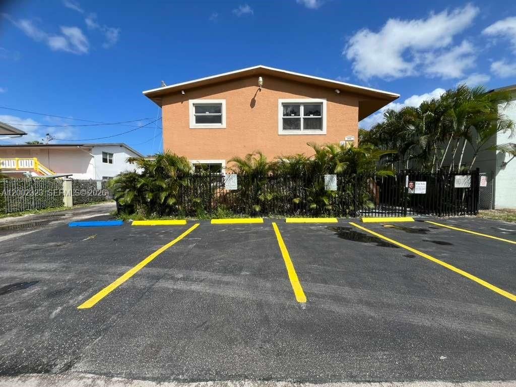 608 SW 16th Ave 3, Fort Lauderdale, FL 33312