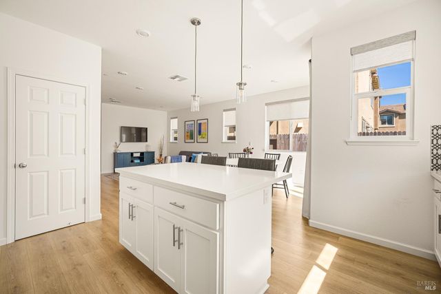 938 Fruit Stand Cir, Vacaville, CA 95688