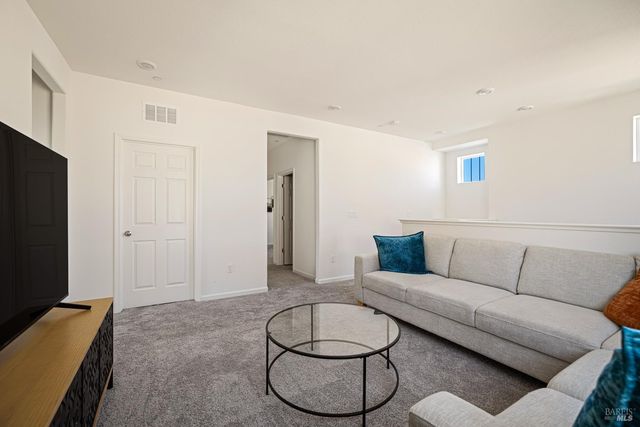 938 Fruit Stand Cir, Vacaville, CA 95688