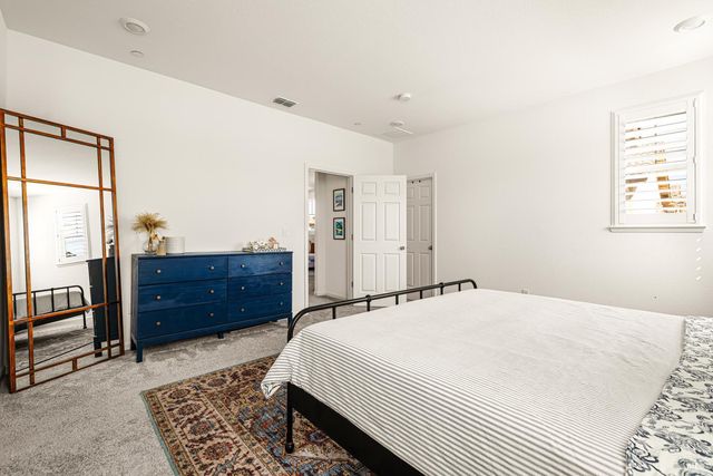 938 Fruit Stand Cir, Vacaville, CA 95688