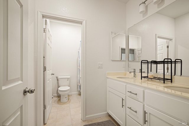 938 Fruit Stand Cir, Vacaville, CA 95688