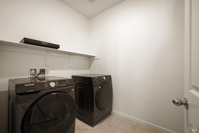 938 Fruit Stand Cir, Vacaville, CA 95688