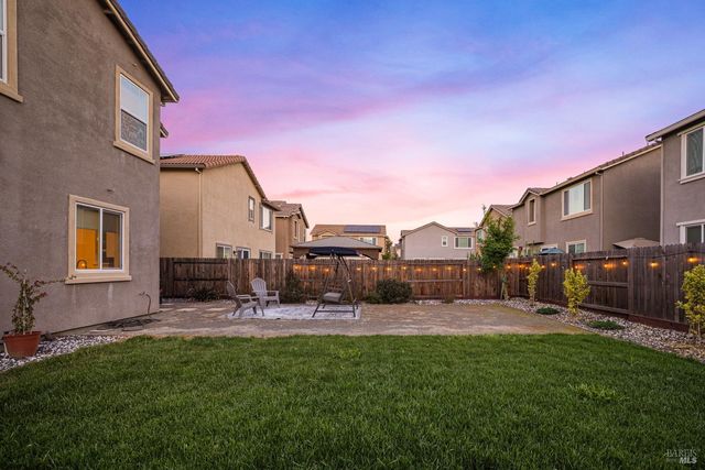 938 Fruit Stand Cir, Vacaville, CA 95688