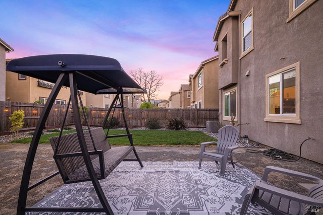 938 Fruit Stand Cir, Vacaville, CA 95688