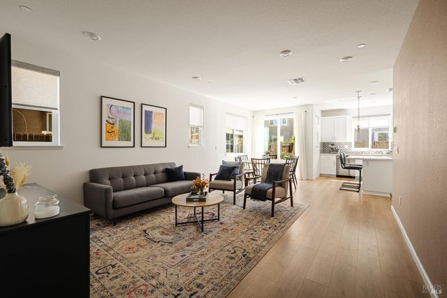 938 Fruit Stand Cir, Vacaville, CA 95688