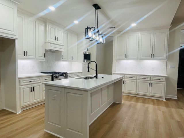 11024 Craig Rd, Scott, AR 72142