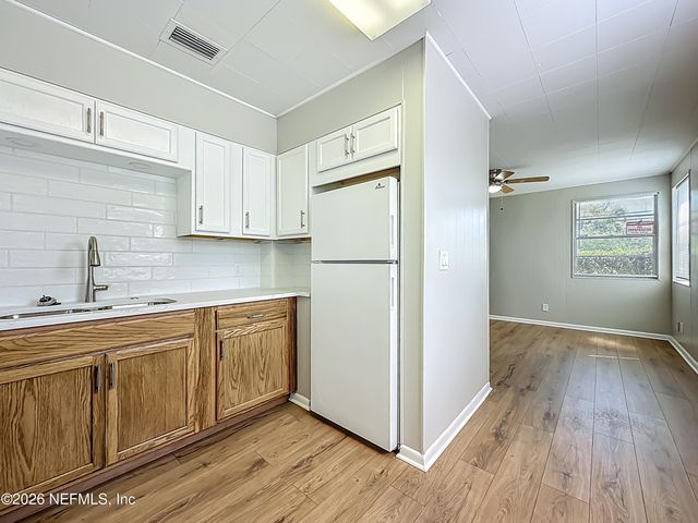 9232 ADAMS Avenue, Jacksonville, FL 32208