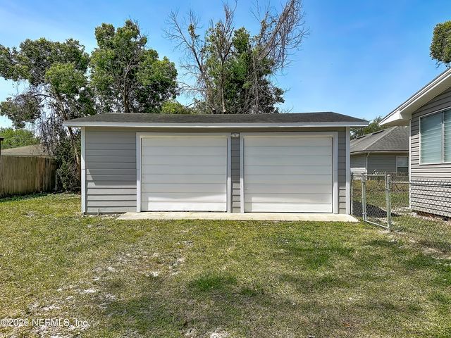 9232 ADAMS Avenue, Jacksonville, FL 32208