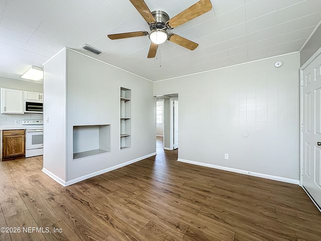 9232 ADAMS Avenue, Jacksonville, FL 32208