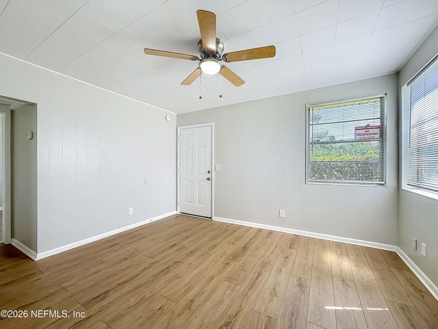 9232 ADAMS Avenue, Jacksonville, FL 32208