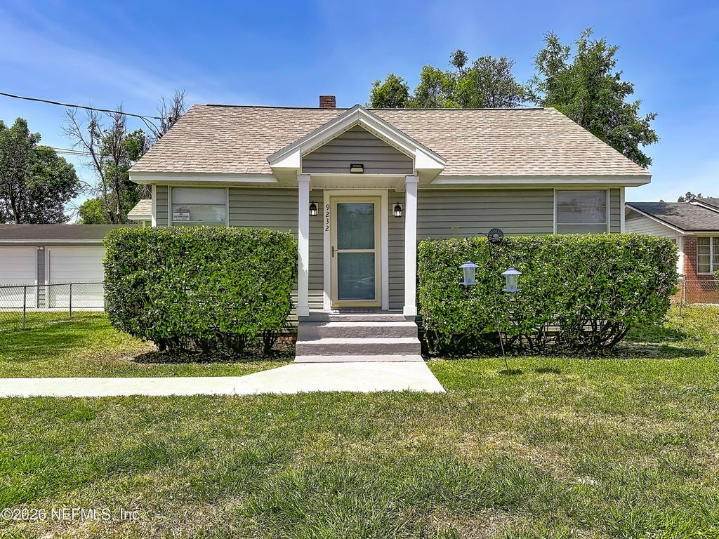 9232 ADAMS Avenue, Jacksonville, FL 32208