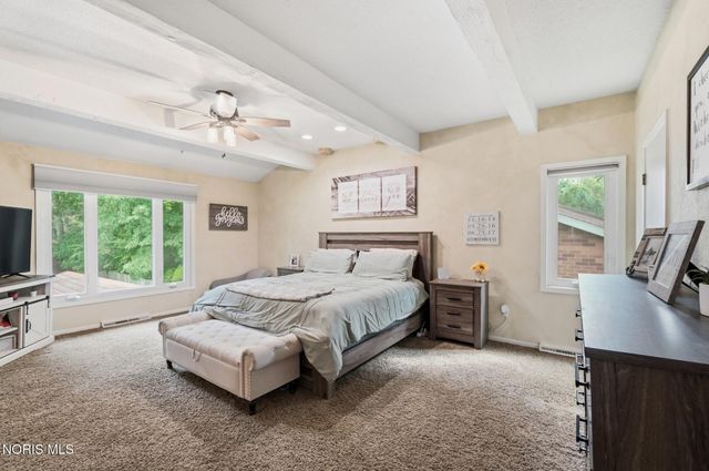 5329 Fredelia Drive, Toledo, OH 43623