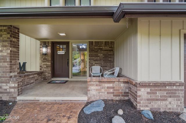 5329 Fredelia Drive, Toledo, OH 43623