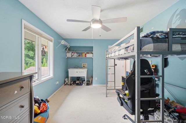5329 Fredelia Drive, Toledo, OH 43623