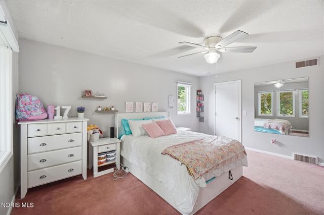 5329 Fredelia Drive, Toledo, OH 43623