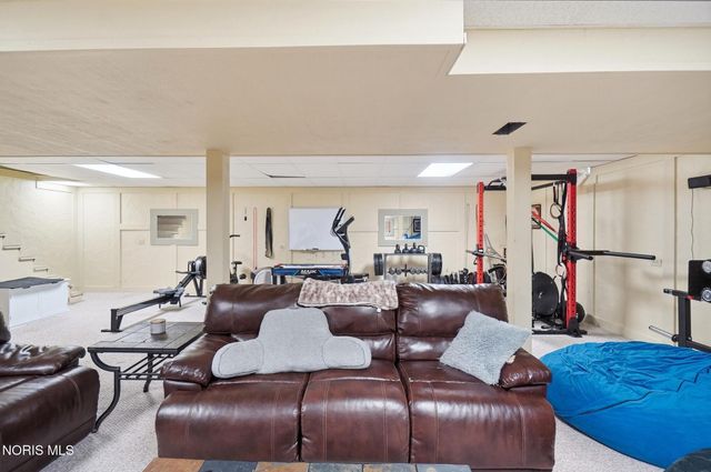 5329 Fredelia Drive, Toledo, OH 43623