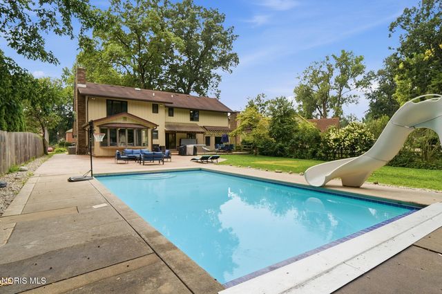 5329 Fredelia Drive, Toledo, OH 43623