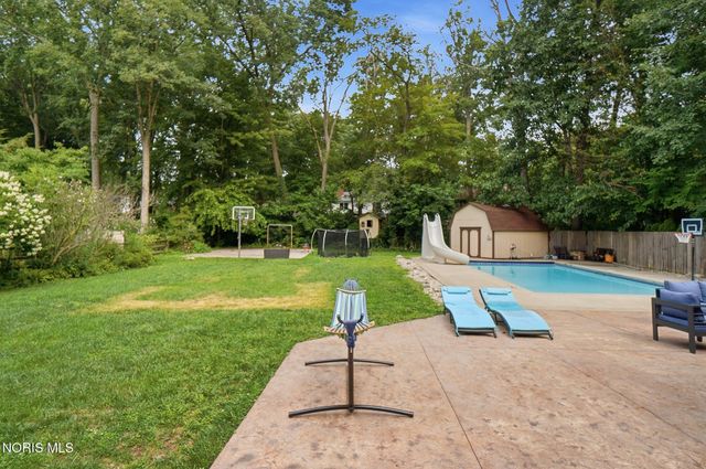 5329 Fredelia Drive, Toledo, OH 43623