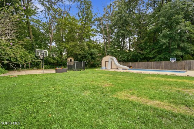 5329 Fredelia Drive, Toledo, OH 43623