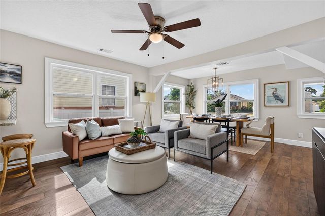 2520 15TH AVENUE N, St Petersburg, FL 33713