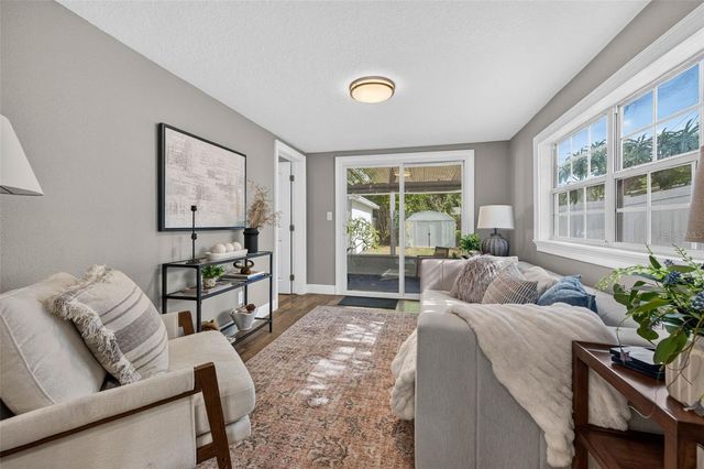 2520 15TH AVENUE N, St Petersburg, FL 33713